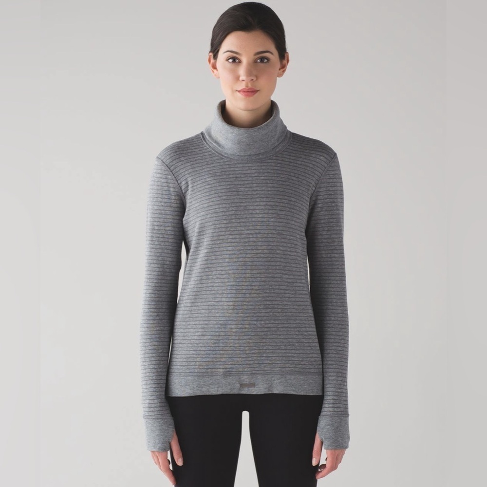 Lululemon Double Up Long Sleeve (Reversible) size 4